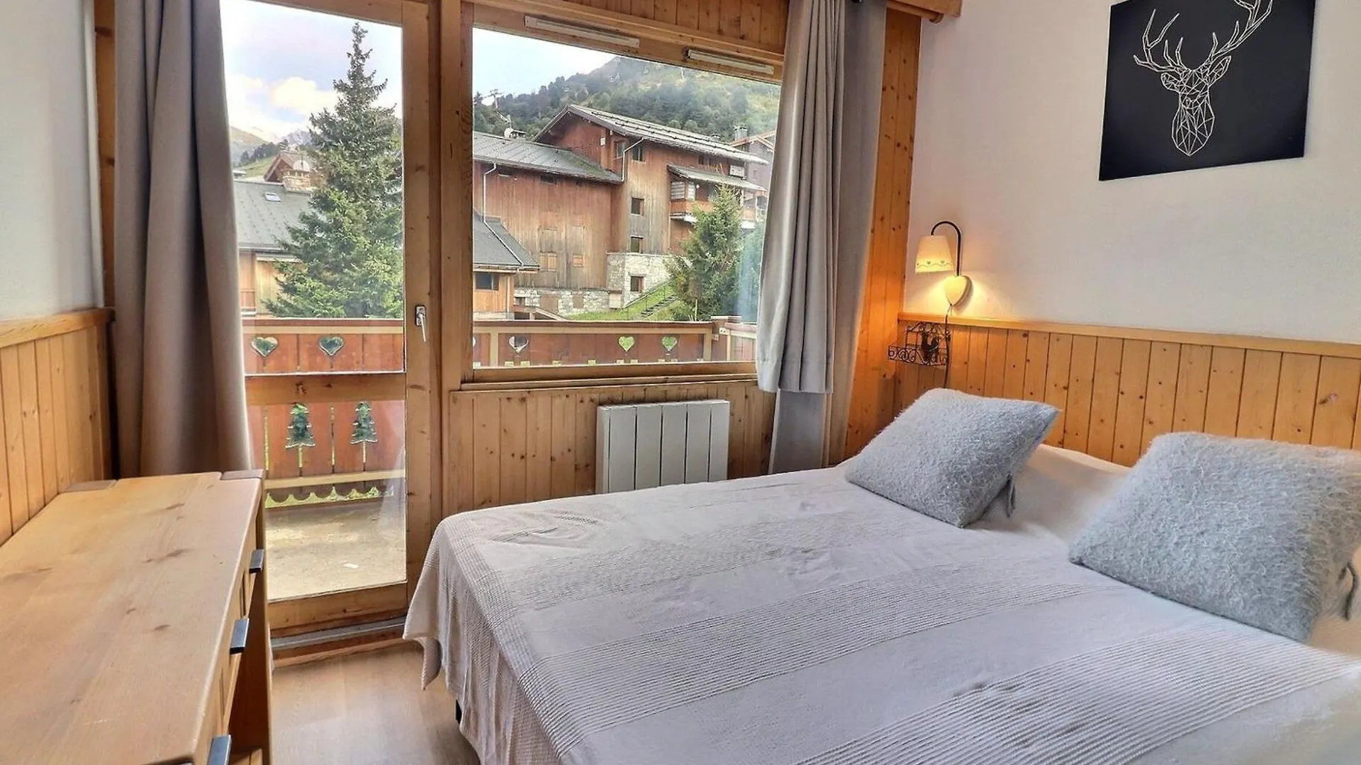 Grand 3 Pieces Avec Balcon Sud, Meribel - Fr-1-182-192 Les Allues Apartment